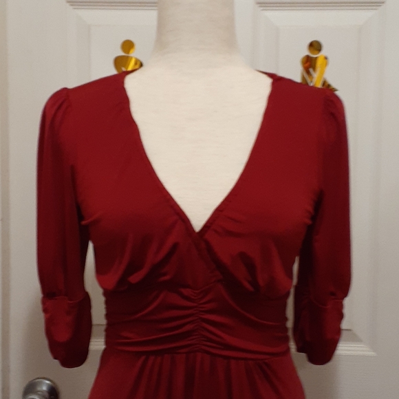 Red Wine V-Neck Asymmetrical Dress - Picture 3 of 6